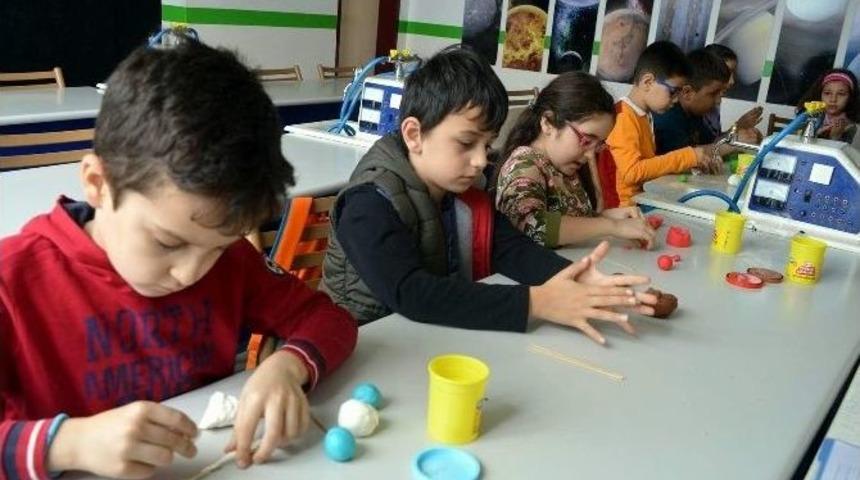 Başak &Ccedil;ocuk &Uuml;niversitesi Kapılarını A&ccedil;tı