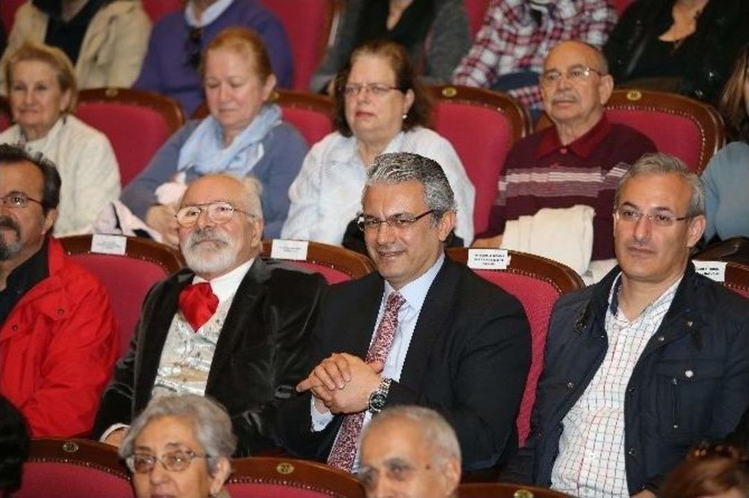 Karşıyaka&rsquo;da Ayın Konuğu Emre Kongar