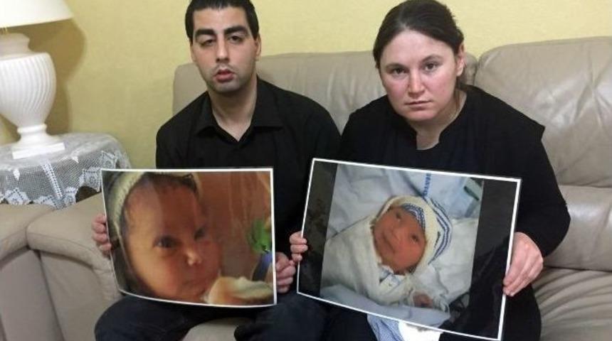 Danimarka&rsquo;da &Ouml;zt&uuml;rk Ailesinin Bebeğine Doğar Doğmaz El Konuldu