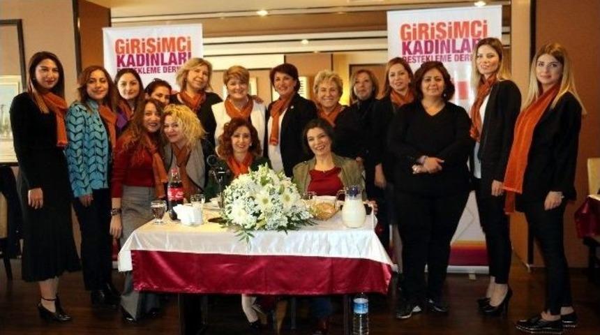 Girişimci Kadınlar, Bolluk Ve Bereket Konulu Seminerde Buluştu