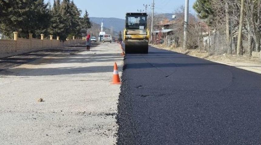 B&uuml;y&uuml;kşehir&rsquo;den Yazır&rsquo;a Sıcak Asfalt