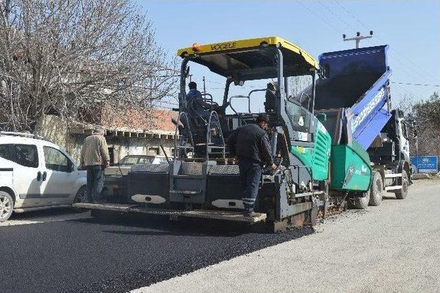 Büyükşehir’den Yazır’a Sıcak Asfalt