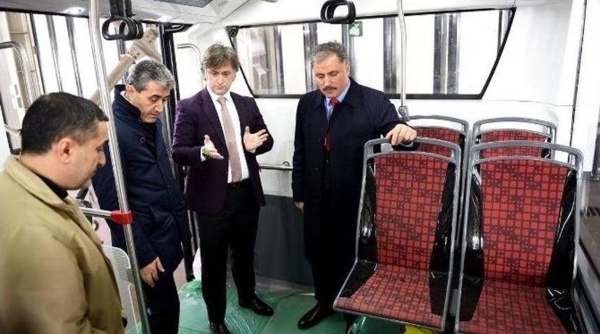 &Ccedil;akır, Tramb&uuml;s Bakım İstasyonu&rsquo;nu Gezdi