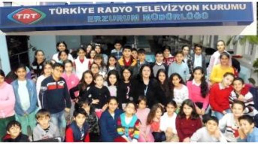 Trt Erzurum M&uuml;d&uuml;rl&uuml;ğ&uuml; T&uuml;rk Halk M&uuml;ziği &Ccedil;ocuk Korosundan Canlı Radyo Yayını