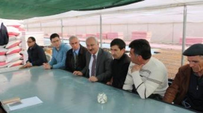 Ahıska T&uuml;rkleri Tarımsal İşletmeleri Gezdi