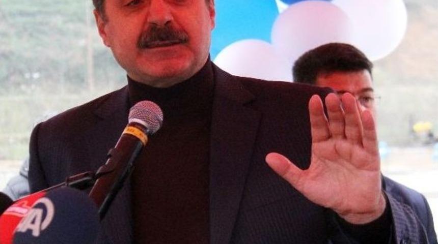 Bakan &Ccedil;elik: "huzur Varsa Kalkınma Var"