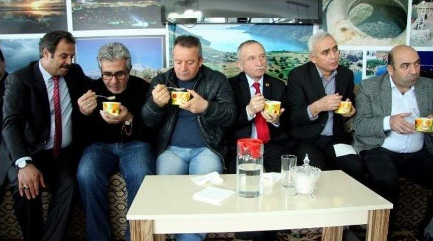 Akan Kana Dur Dediler