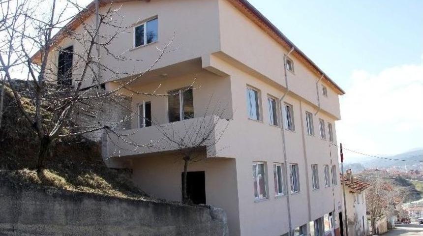 Kız Kuran Kursu İ&ccedil;in Hayırseverlerden Yardım Bekliyorlar