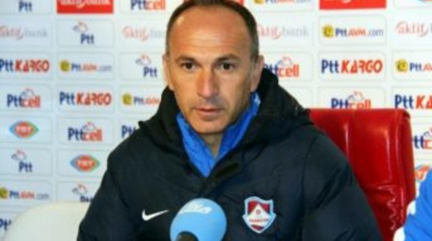 Akbayrak: &ldquo;3 Dakikada 2 Gol Yedik, Sonrasında Dağıldık&rdquo;