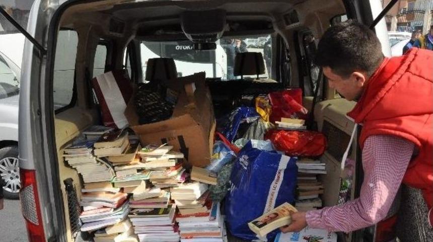 Amat&ouml;r Lig Ma&ccedil;ına Kitapla Gelen Ma&ccedil;ı Bedava İzledi