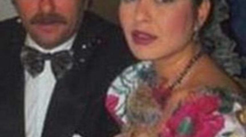 Seyirci onları y&uuml;z&uuml;st&uuml; bıraktı