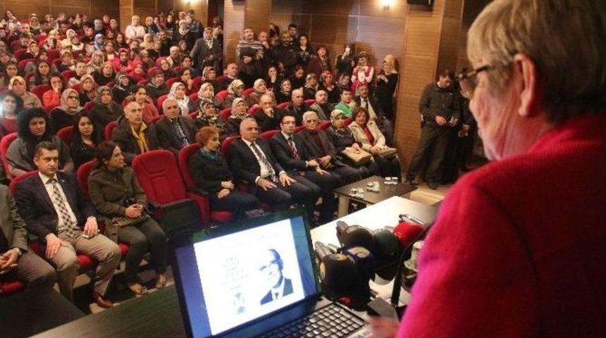Prof. Dr. Canan Karatay’dan Sağlıklı Yaşam Konferansı