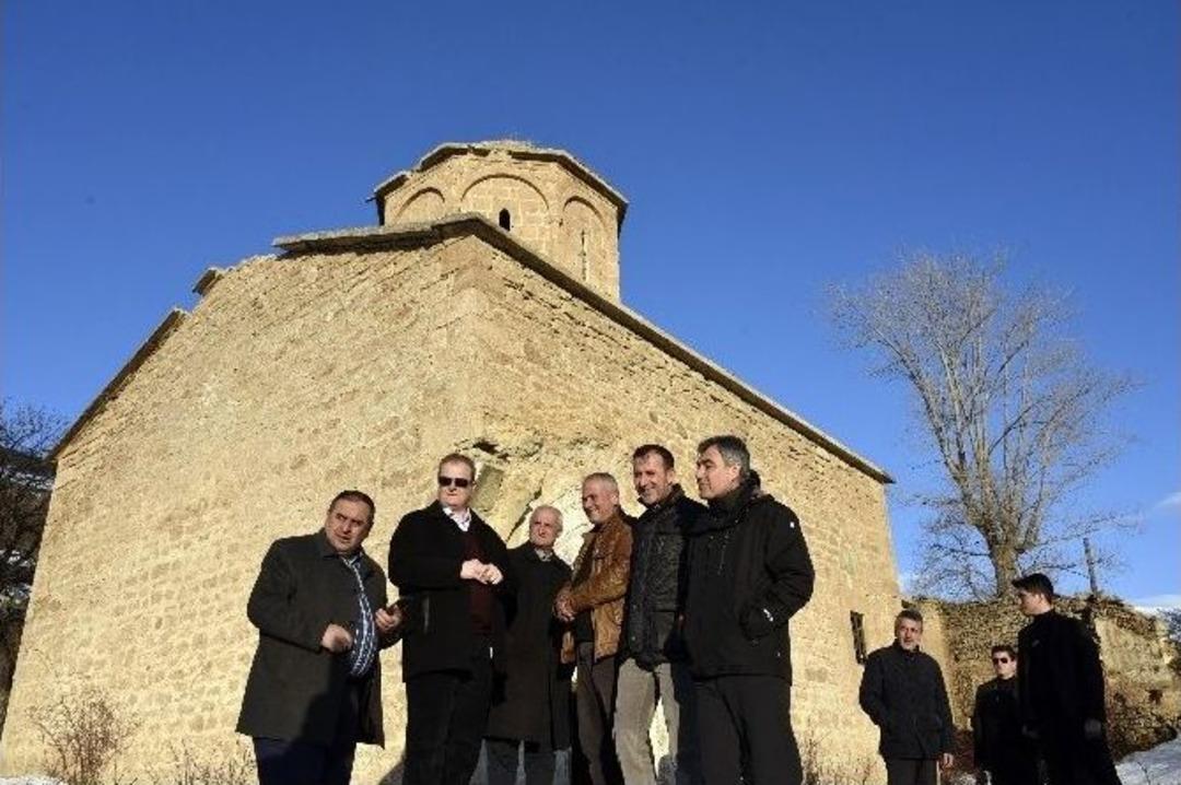 G&uuml;m&uuml;şhane D&ouml;rt Elle Turizme Sarıldı