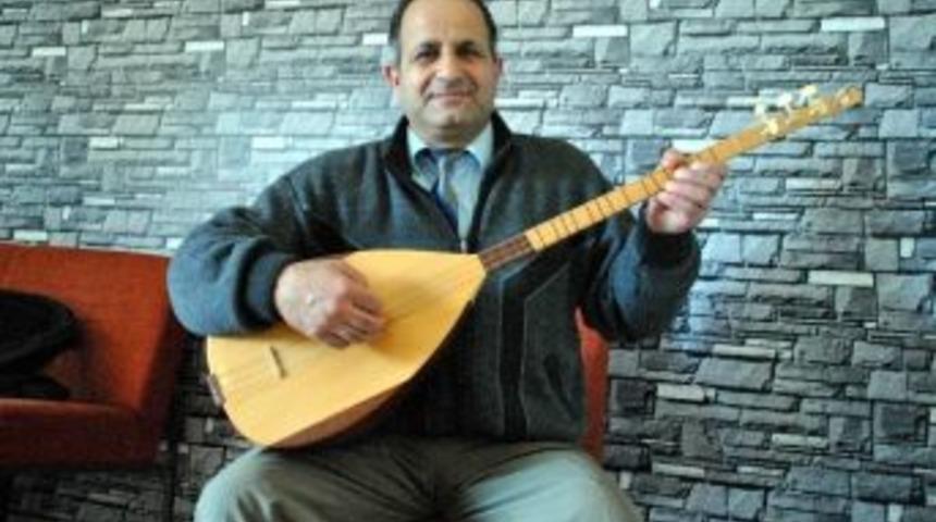 Aşık Gazeteci Bağlamanın Tezini Hazırlayacak