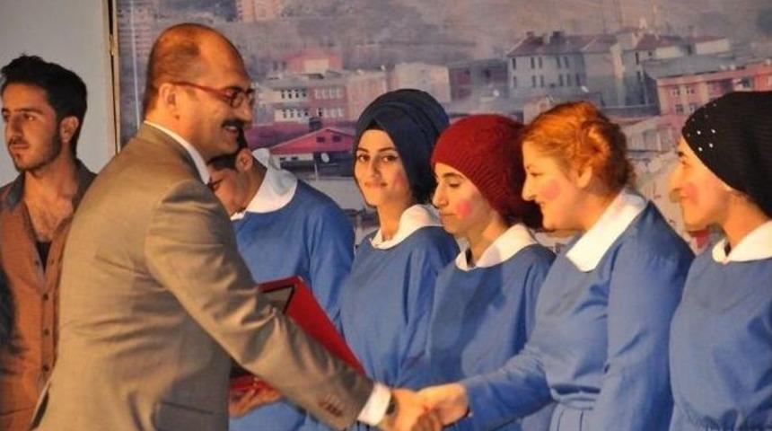 Hakkari&rsquo;de Ske&ccedil; Yarışması