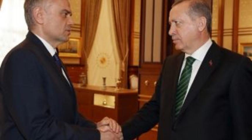 Cumhurbaşkanı Erdoğan, Merhamet Ve Adalet Temalı Kısa Film Yarışması Hakkında Bilgi Aldı