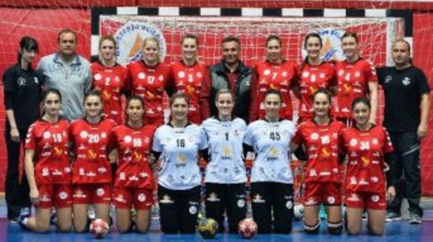 Muratpaşa&rsquo;nın Melekleri İzmir Deplasmanında