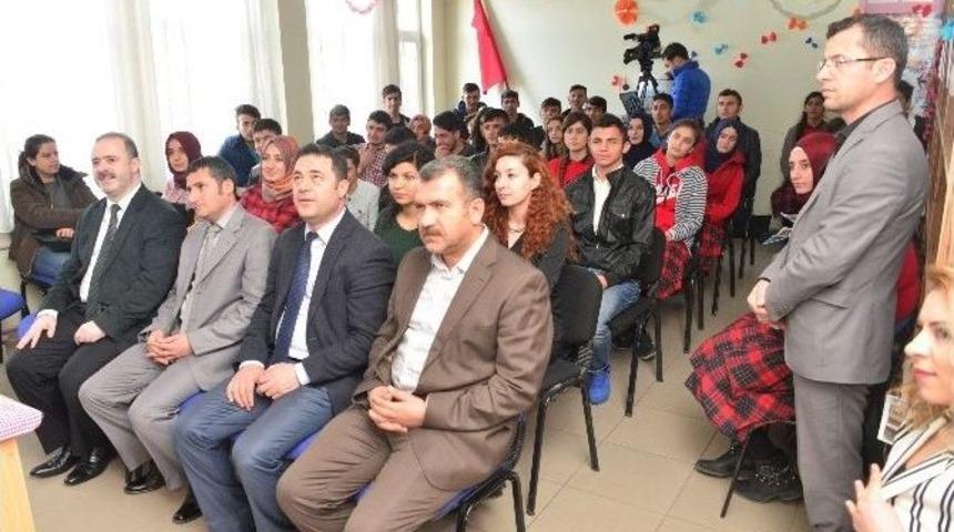 Başkan &Ouml;zg&ouml;k&ccedil;e Gen&ccedil;lerle Buluşmaya Devam Ediyor