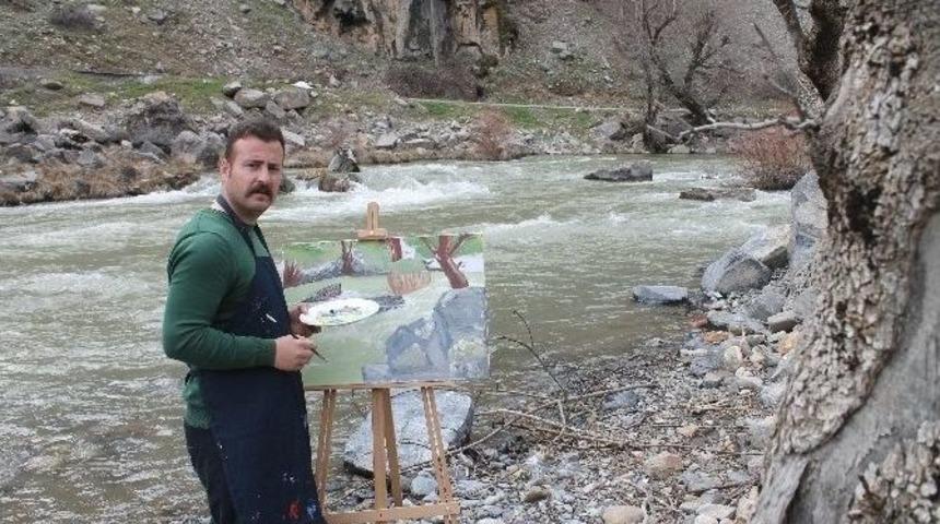 Beytüşşebaplı Resim Öğretmenleri Doğa Şölenini Tuvale Aktarıyor