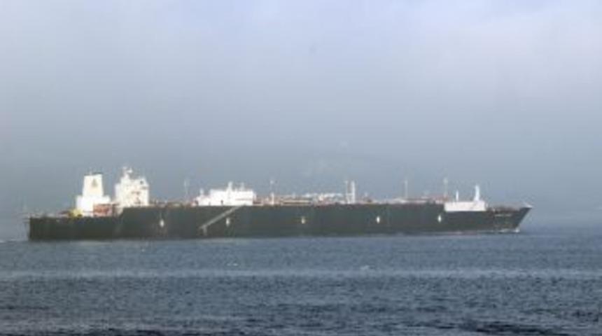 Doğalgaz Tankeri Çanakkale Boğazı’ndan Geçti