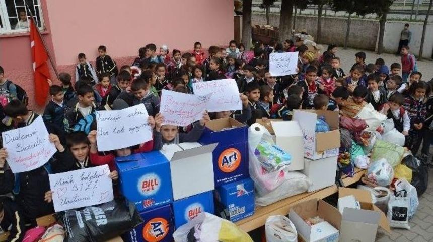 İstiklal Marşı Eşliğinde Bayırbucak T&uuml;rkmenlerine Yardım