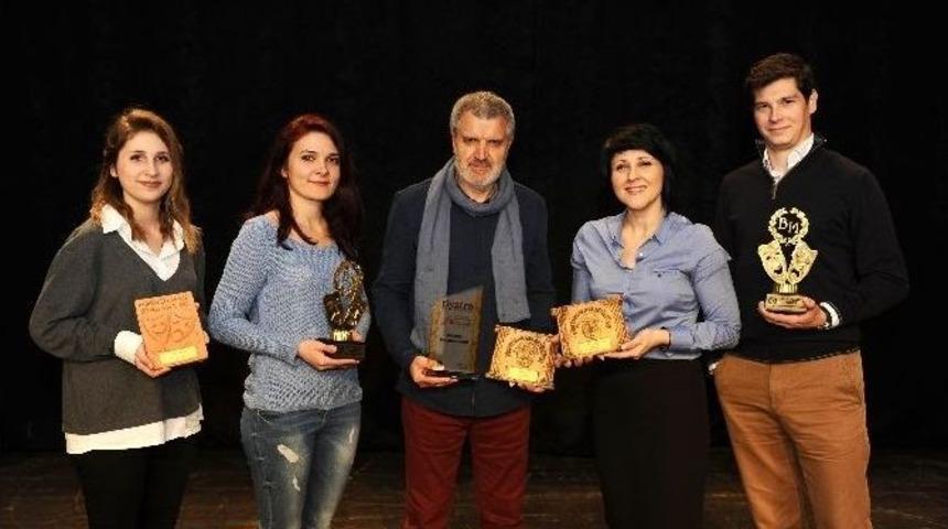 Karşıyaka&rsquo;nın &Ouml;d&uuml;l Avcıları