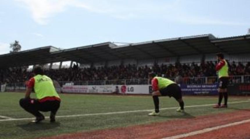 Deplasmanda Rakip Taraftara Hayran Kaldı