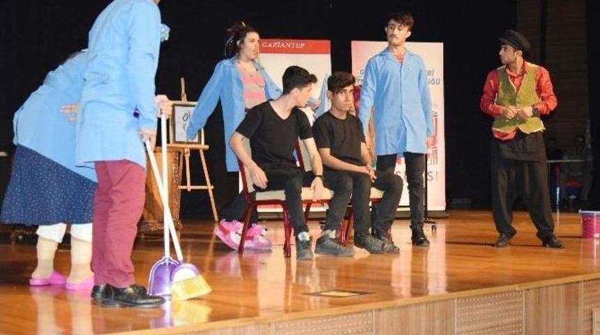 T&uuml;rk M&uuml;ziği Ve Ske&ccedil; Yarışmaları Yapıldı