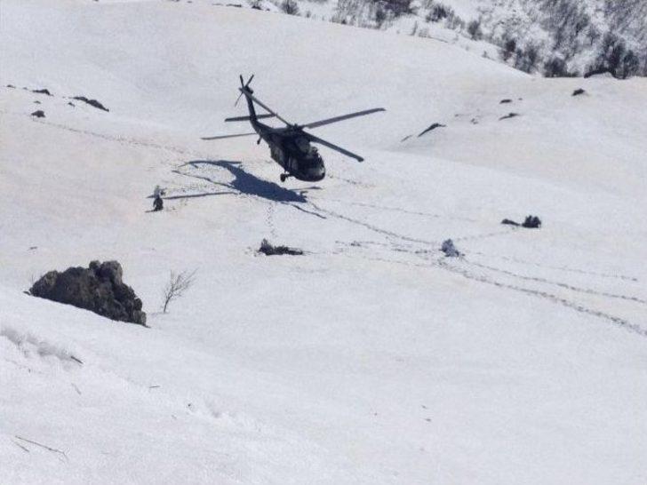 Mehmetçik Zorlu Kış Şartlarında Operasyonlarına Devam Etti G2