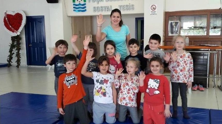 Fo&ccedil;alı K&uuml;&ccedil;&uuml;kler Jimnastik &Ouml;ğreniyor