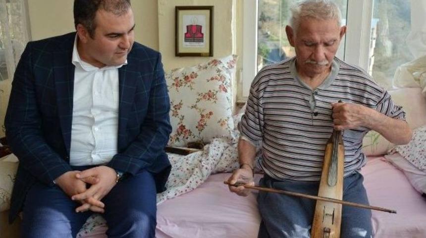 Başkan Erener&rsquo;den Kemen&ccedil;e Sanat&ccedil;ısı &Ouml;zt&uuml;rk&rsquo;e Ziyaret