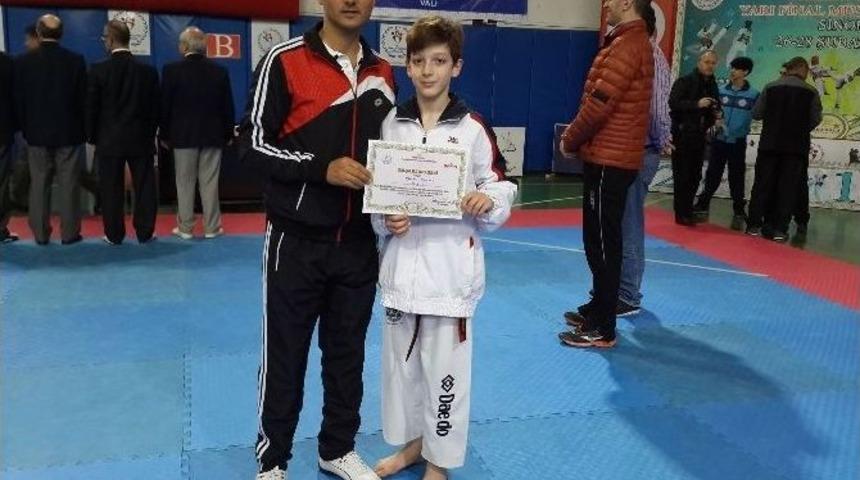 Taekwondoda Oğuzhan Finalde