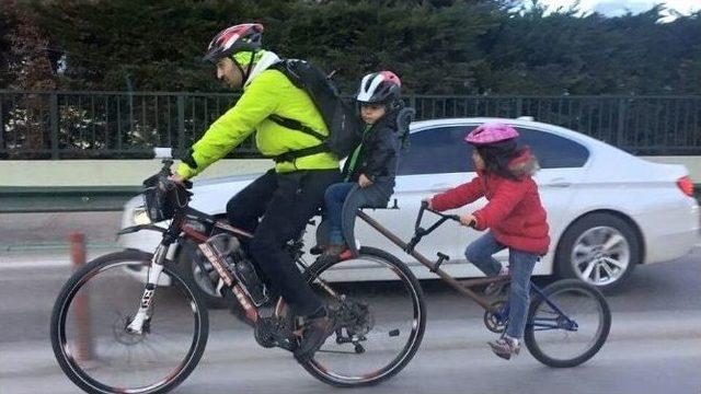 Bir Bisiklette Üç Kişi...dolmuş Gibi Bisiklet...(özel Haber)