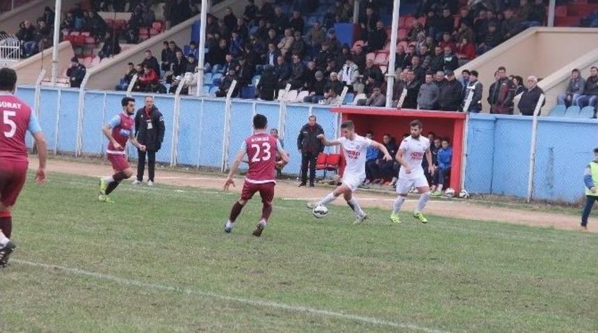 Babaeskispor&rsquo;un Galibiyet Hasreti S&uuml;r&uuml;yor