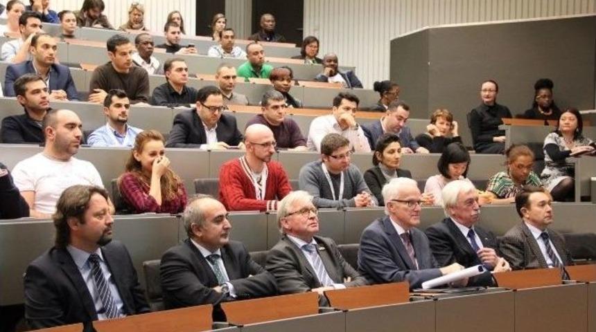 Hollanda’da ’yükseköğretimde Liderlik Ve 3. Nesil Üniversiteler’ Forumu