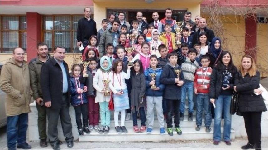 Niğde Defterdarlık Kupası Satran&ccedil; Turnuvası Sonu&ccedil;landı