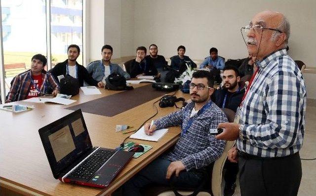 Temel Fotoğrafçılık Eğitimi Samsun’da Başladı