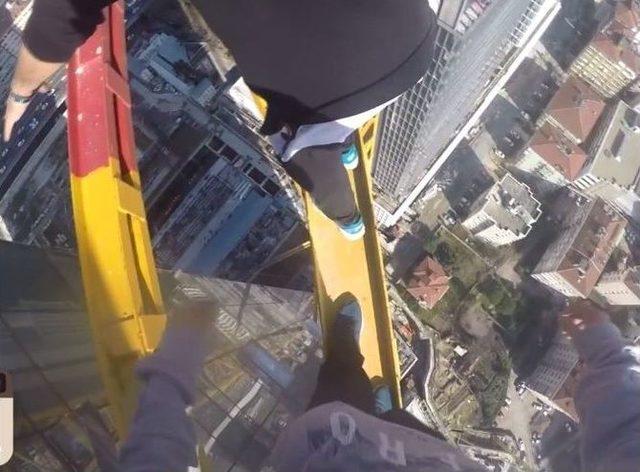 3. Köprü Selfie’cileri, Bu Kez 240 Metre Yükseklikteki Vince Tırmandı