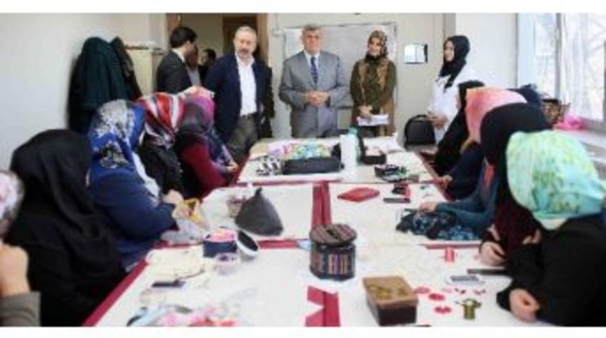 Başkan Karaosmanoğlu, &ldquo;eğitimin Ve &Ouml;ğrenmenin Yaşı Yoktur&rdquo;