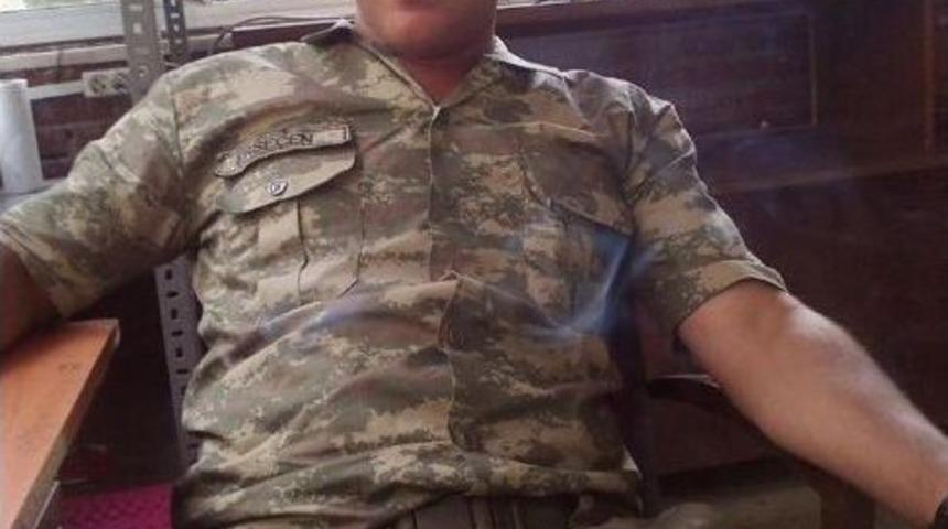 Kafasına Çatıdan Buz Düşen Asker Şehit Oldu