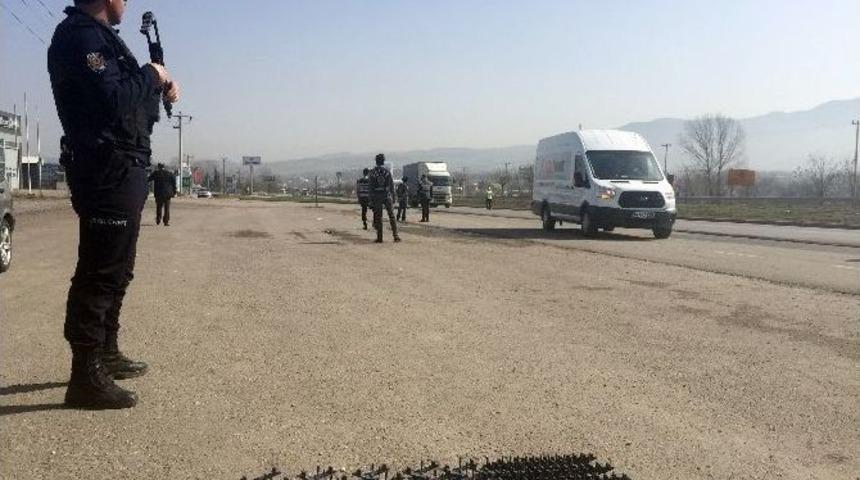 Bolu Polisinden Kapanlı Ter&ouml;r Uygulaması