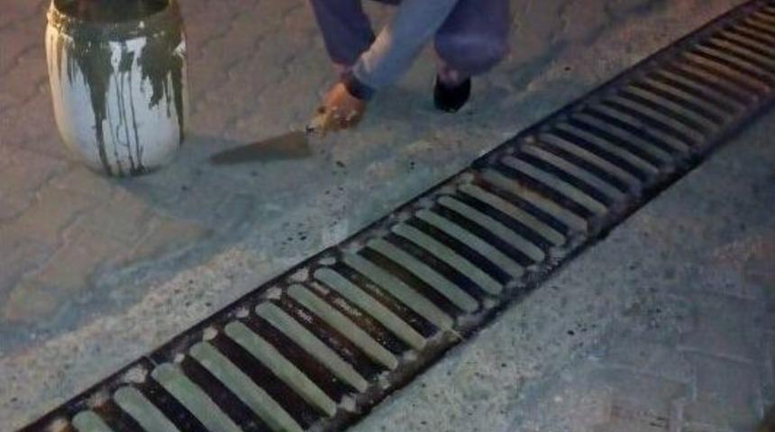 Payas’ta Yağmur Suyu Izgaraları Yenilendi