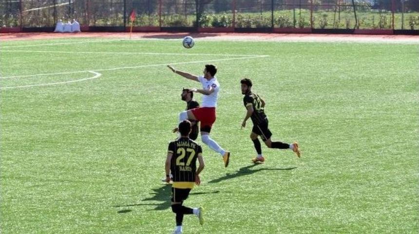 Aliağa, Şampiyonluğu Son Haftaya Bıraktı