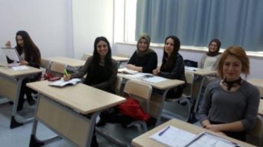 Yalova&rsquo;da Dil Kurslarına B&uuml;y&uuml;k İlgi