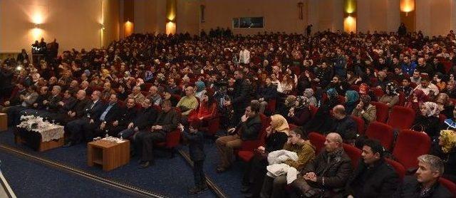 Büyükşehir, Iı. Abdülhamid Han’ı Andı