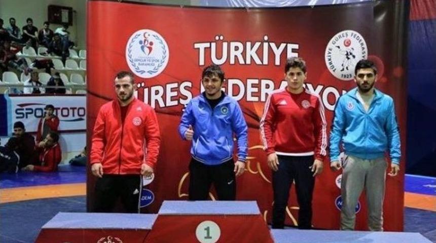B&uuml;y&uuml;kşehir Minderde T&uuml;rkiye Şampiyonu