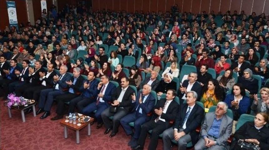 28 Şubat S&uuml;recinin Anlatıldığı Tiyatro Oyunu B&uuml;y&uuml;k Beğeni Topladı