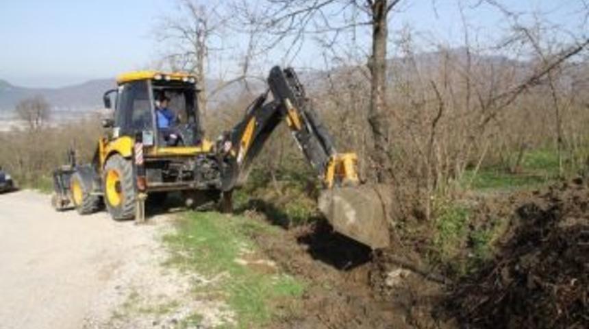 Taşburun&rsquo;da Kanallar Temizleniyor