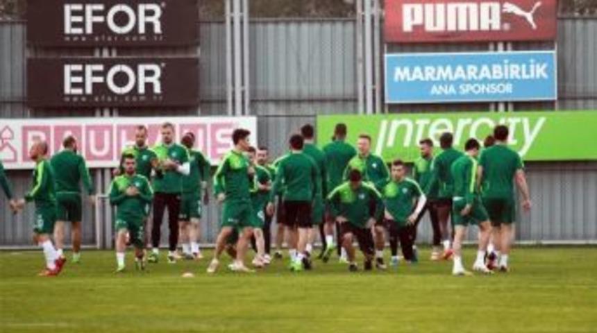 Bursaspor, &Ccedil;aykur Rizespor Ma&ccedil;ı Hazırlıklarına Başladı