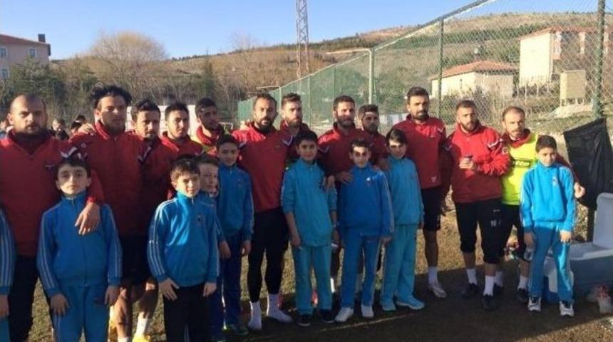 &Ccedil;&ouml;z&uuml;m Koleji &Ouml;ğrencilerinden Yozgatspor&rsquo;a Ziyaret